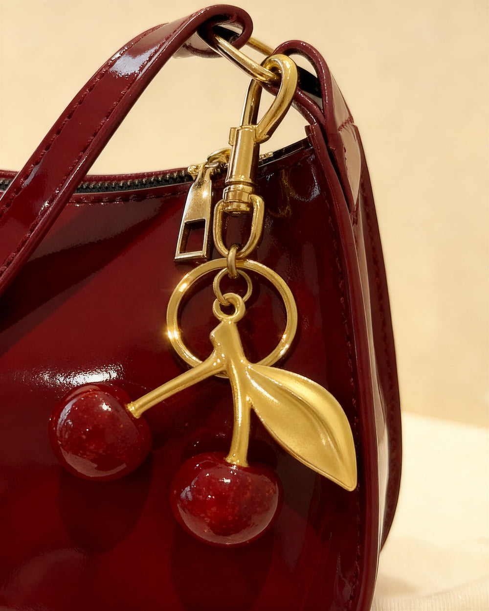 VIVE Cherry Charm Bag detail